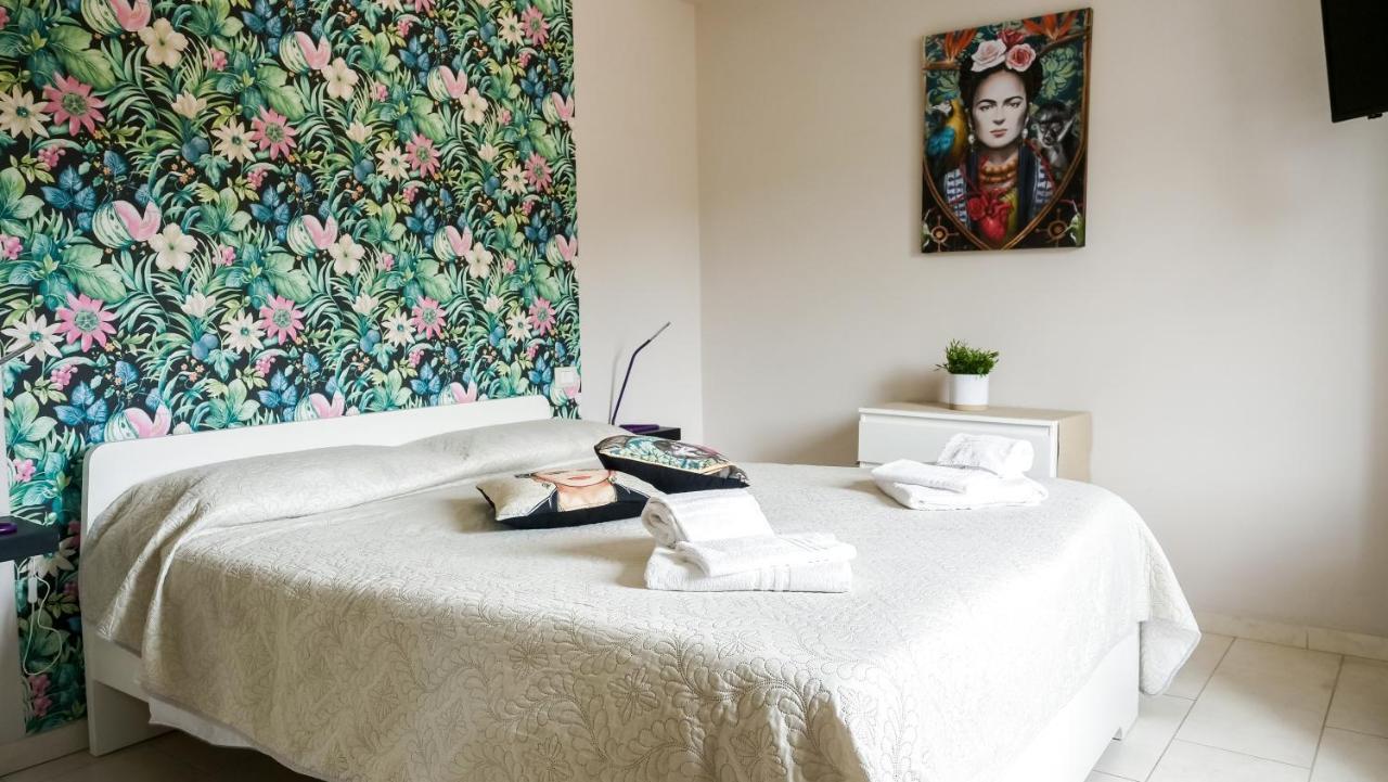 Aparthotel Le Sirene - Frida Tivoli Luaran gambar